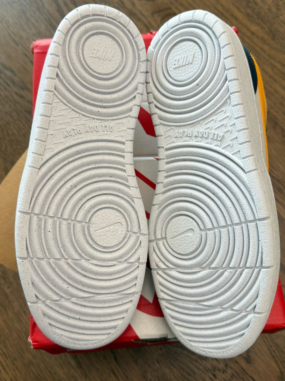 Nike Court Borough Low Recraft Phantom White Obsidian University Gold (GS) Y5